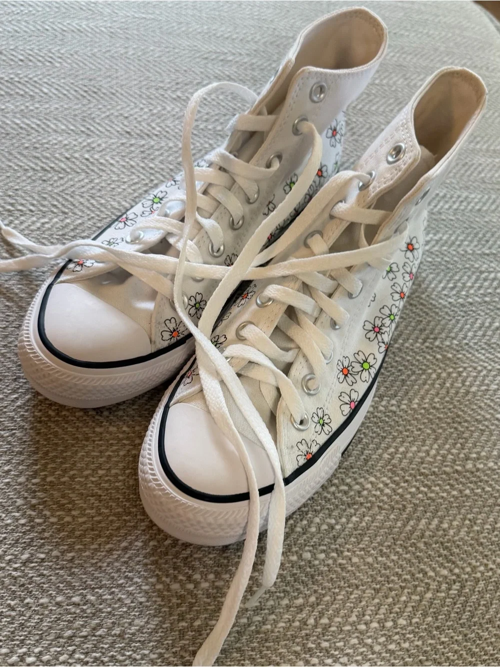 Converse All Star Chuck Taylor Women’s Size 9 White Floral Canvas Sneakers Fairy